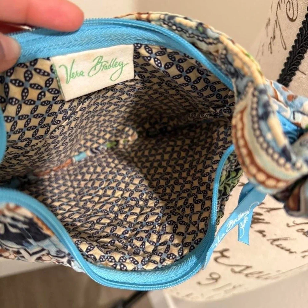 Vera Bradley Baby Blue floral print shoulder bag with adjustable strap